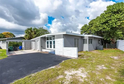 429 W Evanston Circle Fort Lauderdale FL 33312