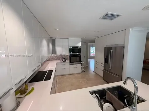 16420 SW 48th Terrace Miami FL 33185