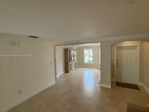16420 SW 48th Terrace Miami FL 33185