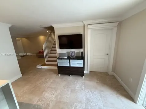 16420 SW 48th Terrace Miami FL 33185