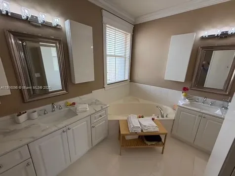 16420 SW 48th Terrace Miami FL 33185
