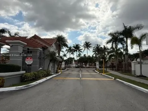 16420 SW 48th Terrace Miami FL 33185