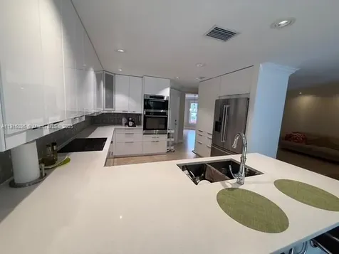 16420 SW 48th Terrace Miami FL 33185