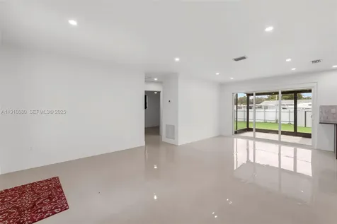 3150 SW 39th Avenue West Park FL 33023