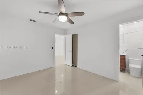 3150 SW 39th Avenue West Park FL 33023