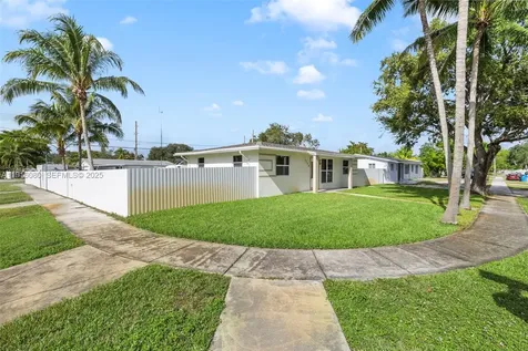 3150 SW 39th Avenue West Park FL 33023