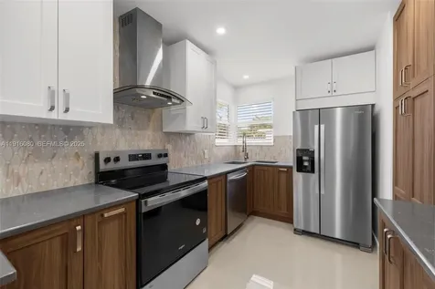 3150 SW 39th Avenue West Park FL 33023