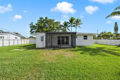 3150 SW 39th Avenue West Park FL 33023