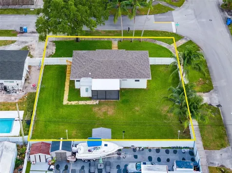 3150 SW 39th Avenue West Park FL 33023