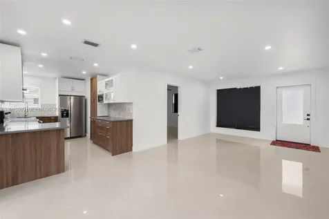3150 SW 39th Avenue West Park FL 33023