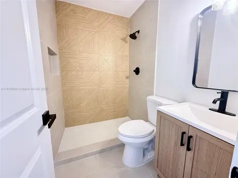 272 E 54th Street Hialeah FL 33013