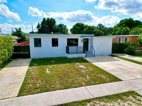 272 E 54th Street Hialeah FL 33013