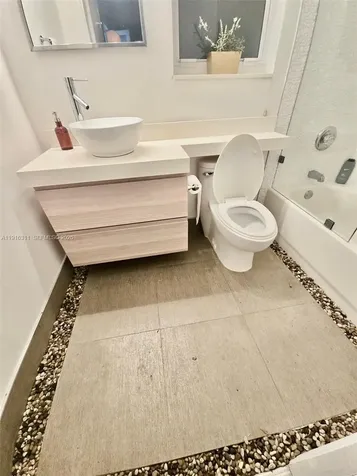 2019 Harbor View Circle Weston FL 33327