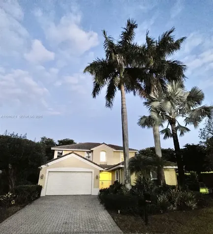 2019 Harbor View Circle Weston FL 33327
