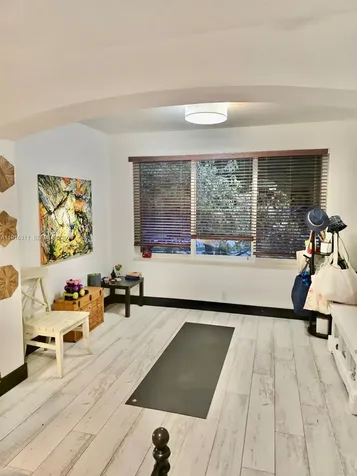 2019 Harbor View Circle Weston FL 33327