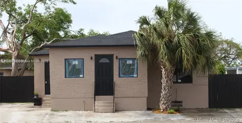 107 W Pembroke Road Hallandale Beach FL 33009