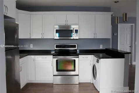 107 W Pembroke Road Hallandale Beach FL 33009