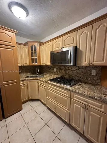 1280 W 54th Street Hialeah FL 33012