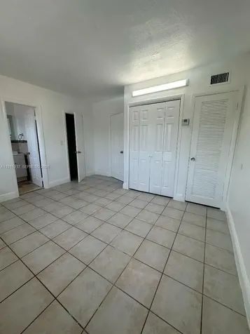 1280 W 54th Street Hialeah FL 33012