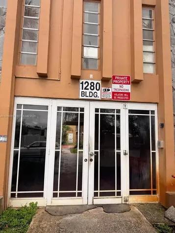 1280 W 54th Street Hialeah FL 33012