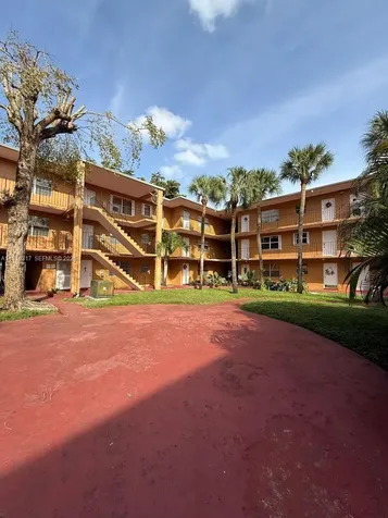 1280 W 54th Street Hialeah FL 33012