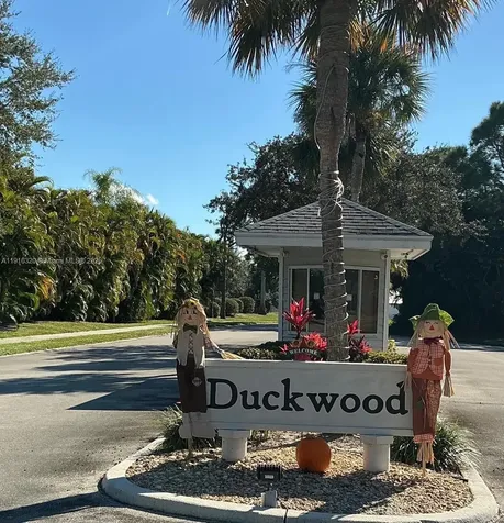 6910 SE Lillian Court Stuart FL 34997