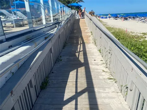 19201 Collins Avenue Sunny Isles Beach FL 33160