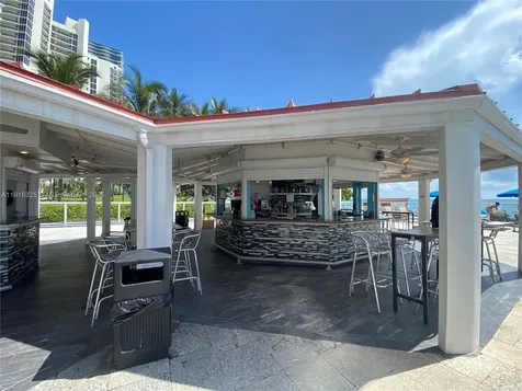 19201 Collins Avenue Sunny Isles Beach FL 33160