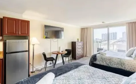 19201 Collins Avenue Sunny Isles Beach FL 33160