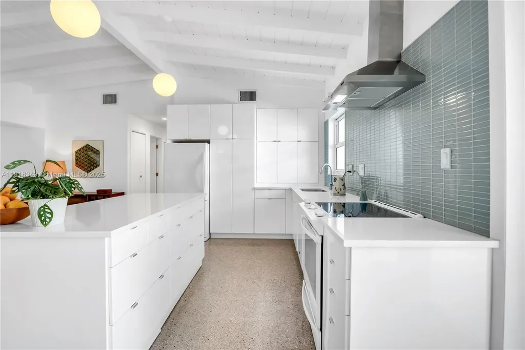 2333 SW 34th Way Fort Lauderdale FL 33312