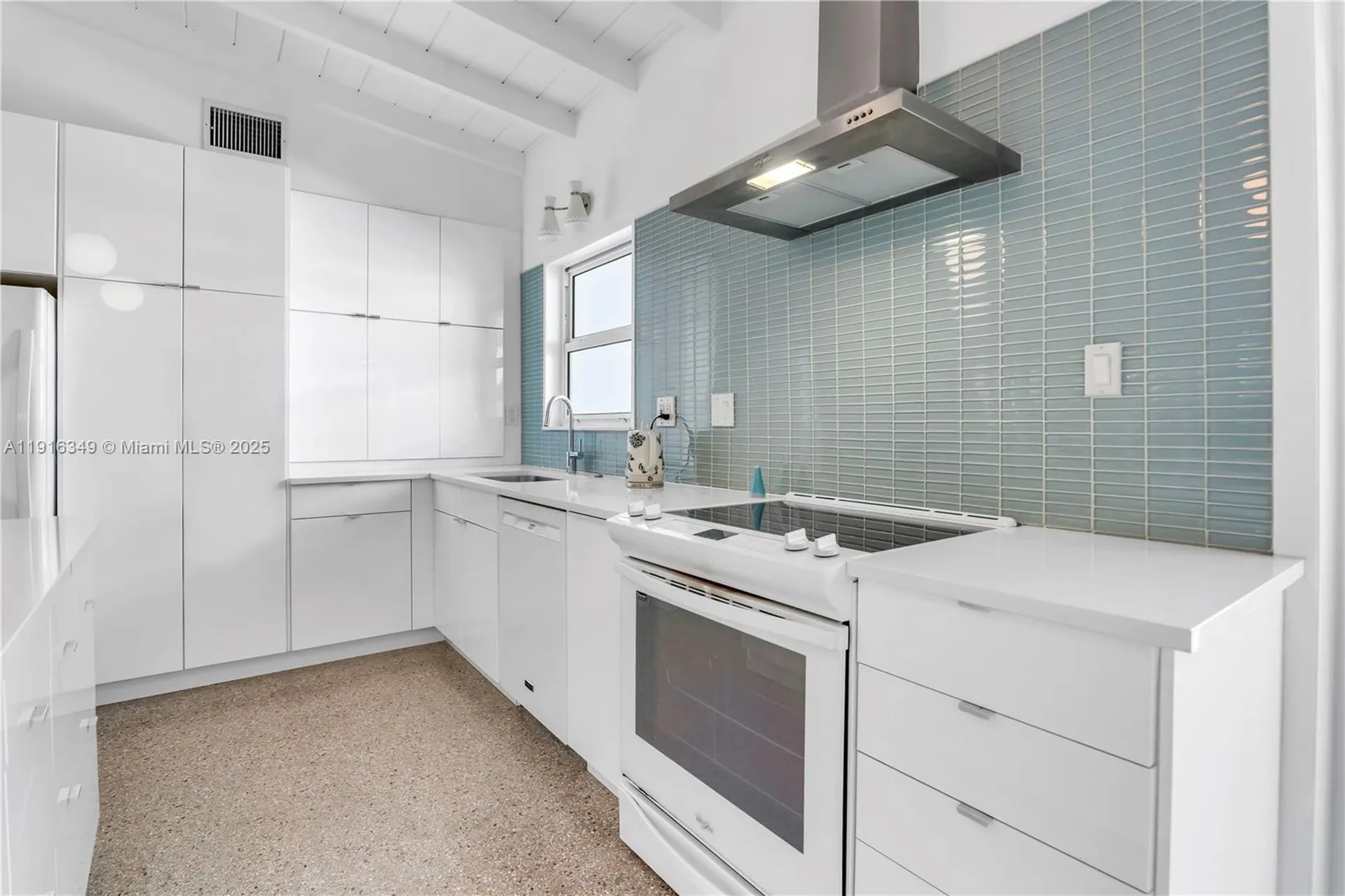 2333 SW 34th Way Fort Lauderdale FL 33312