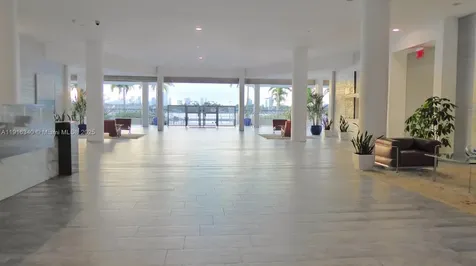 800 West Avenue Miami Beach FL 33139