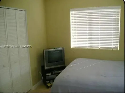 3680 Oak Avenue Miami FL 33133