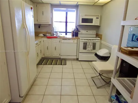 800 Parkview Drive Hallandale Beach FL 33009
