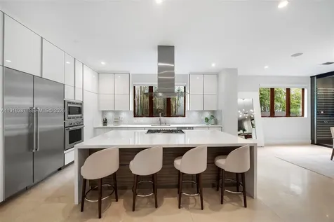1621 S Bayshore Drive Miami FL 33133