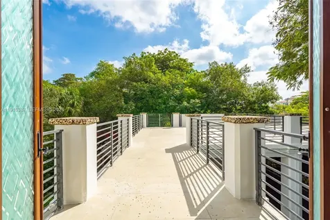 1621 S Bayshore Drive Miami FL 33133