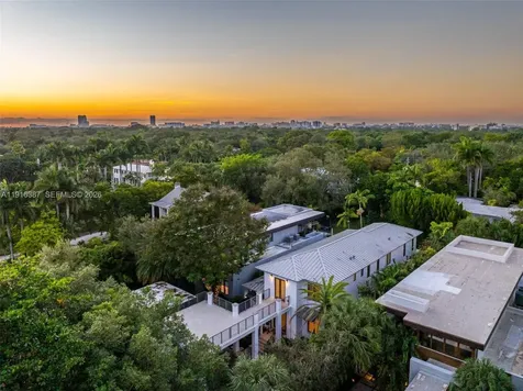 1621 S Bayshore Drive Miami FL 33133