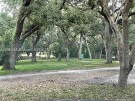 9471 Evergreen Place Davie FL 33324