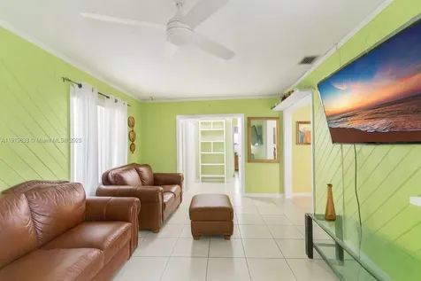 8107 SW 19th Street North Lauderdale FL 33068