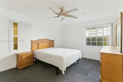 8107 SW 19th Street North Lauderdale FL 33068