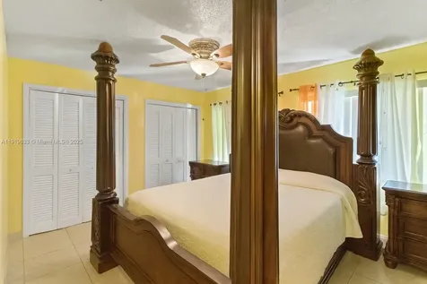 8107 SW 19th Street North Lauderdale FL 33068