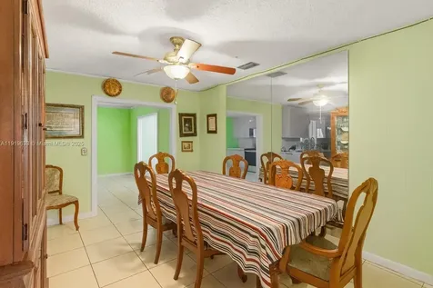 8107 SW 19th Street North Lauderdale FL 33068