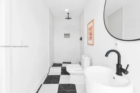19661 NE 10th Place Miami FL 33179