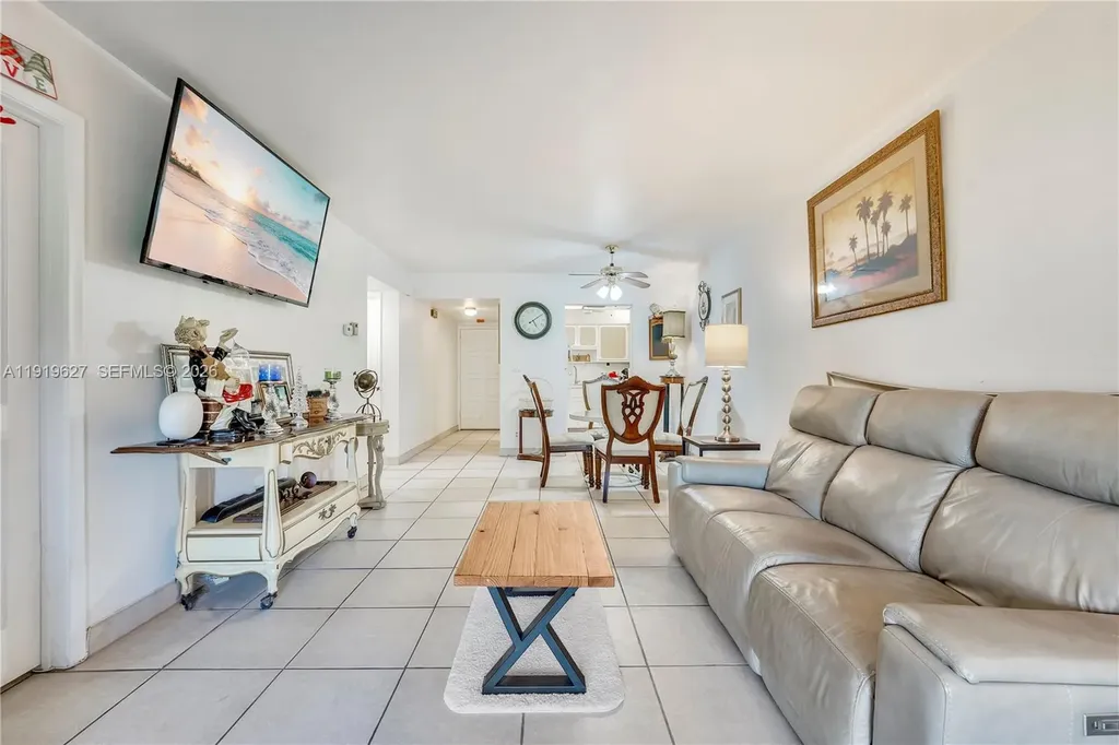 8901 NW 38th Drive Coral Springs FL 33065