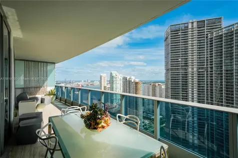 200 Biscayne Boulevard Way Miami FL 33131