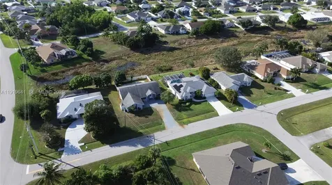5402 NW Emblem Street Port St. Lucie FL 34983