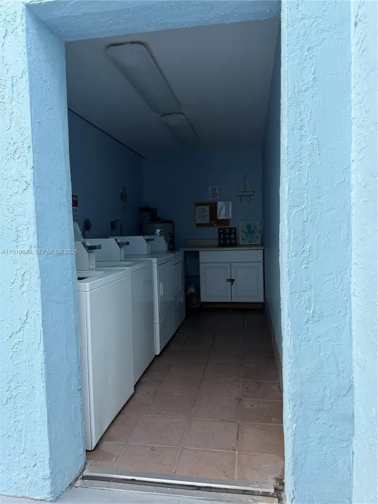 315 Van Buren Street Hollywood FL 33019