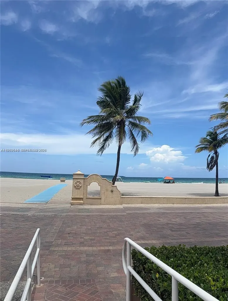 315 Van Buren Street Hollywood FL 33019