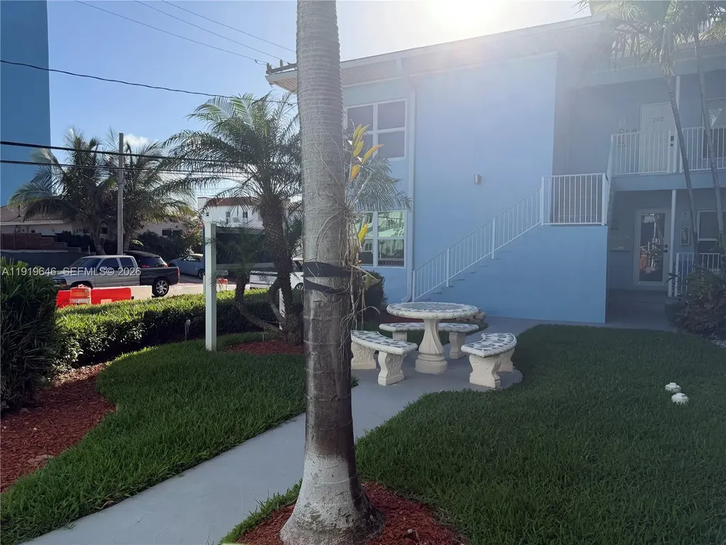 315 Van Buren Street Hollywood FL 33019