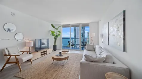 1155 Brickell Bay Drive Miami FL 33131